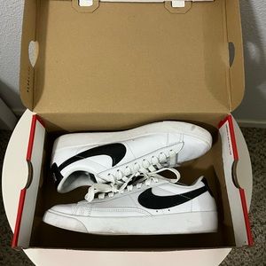 Black and White Women’s Nike Blazer Low